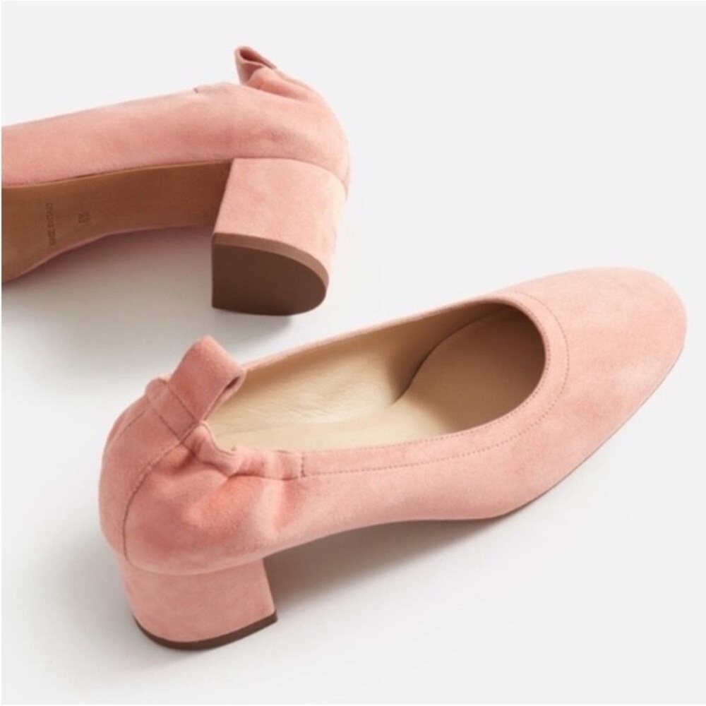 EVERLANE The Day Heel Pale Pink Shoes Slip On
Italian Leather Suede Size 6.5